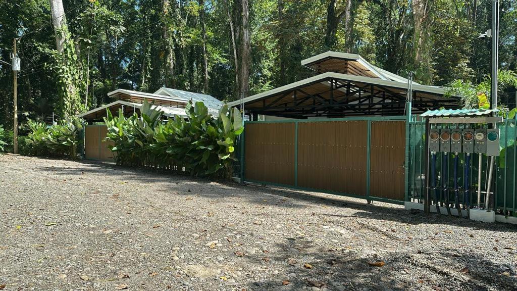 Casa Coral Azul Villa Cahuita Exterior photo